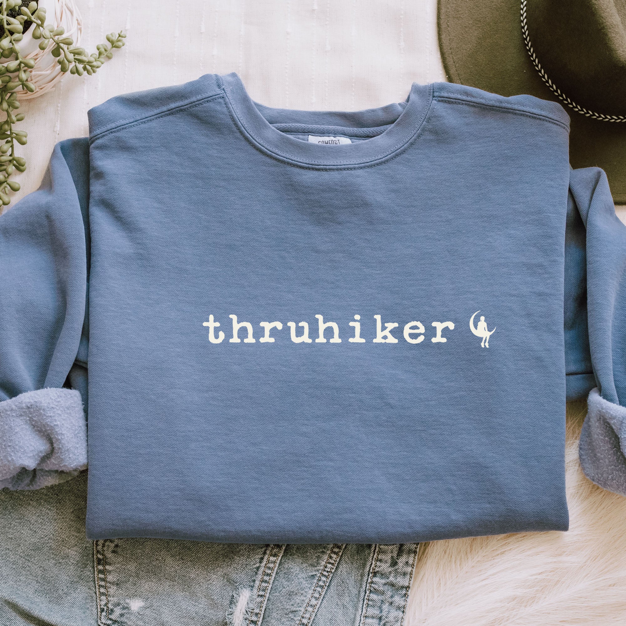 Thruhiker Crewneck Comfort Colors® Unisex Garment-Dyed Sweatshirt